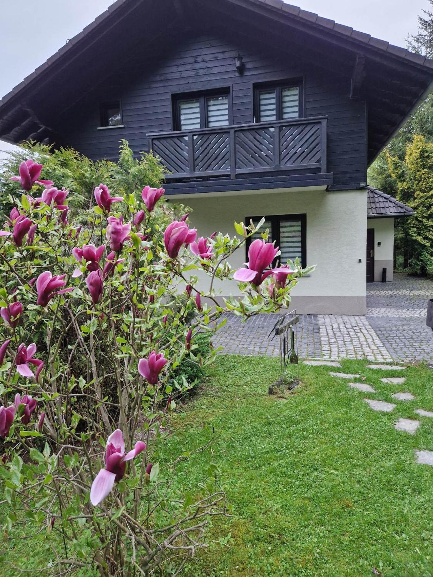 Villa Falsztyn Holiday Home Luaran gambar
